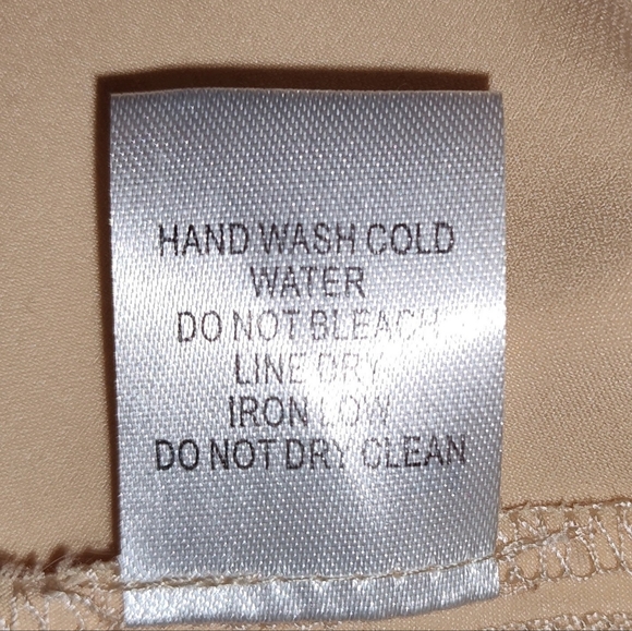 HYFVE Women's Vanilla/ Cream Cowl Neck Fitted Bodice Camisole Size Small - Picture 6 of 8